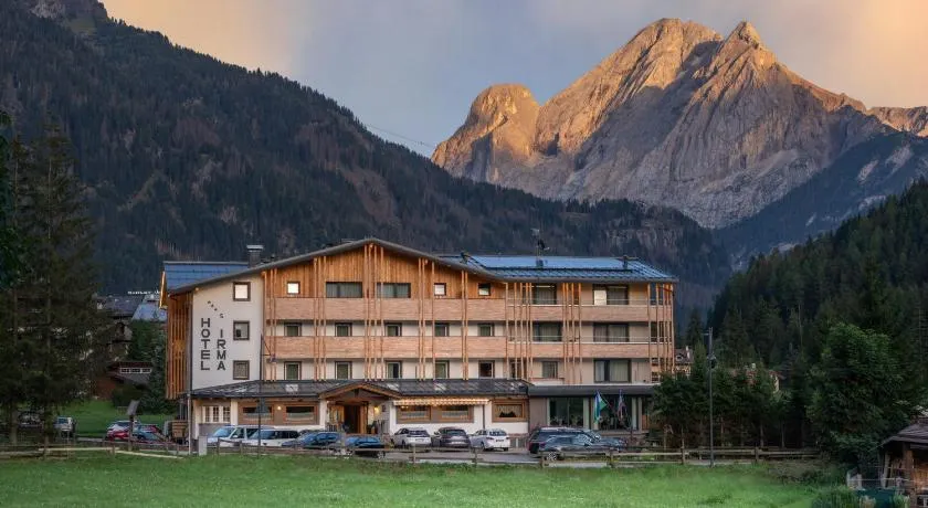 Dolomiten Hotel Irma - Image 1