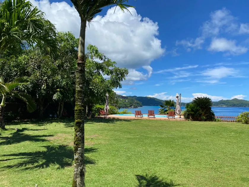 Bayview Villas - Sea Side - Image 1