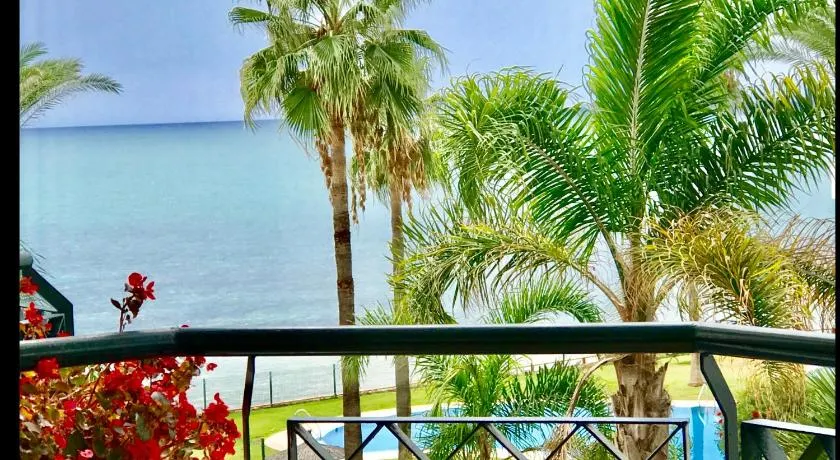 MI CAPRICHO 3-6 BEACHFRONT- Apartment with sea views in Costa del Sol - Image 1