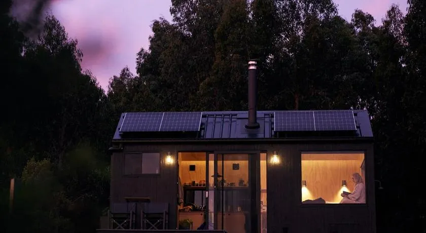 Ocean View Off-Grid Cabin Secluded in Nature - Govind - Image 1