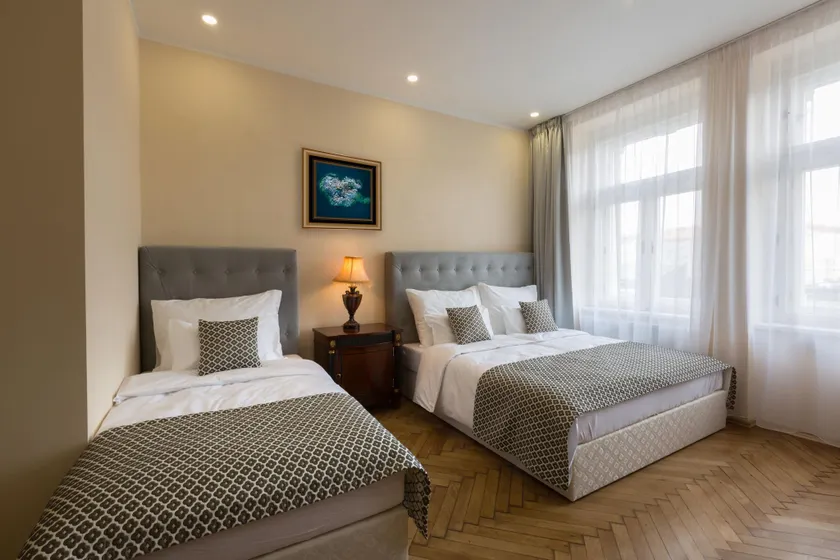 SlaBur Residence - Image 1