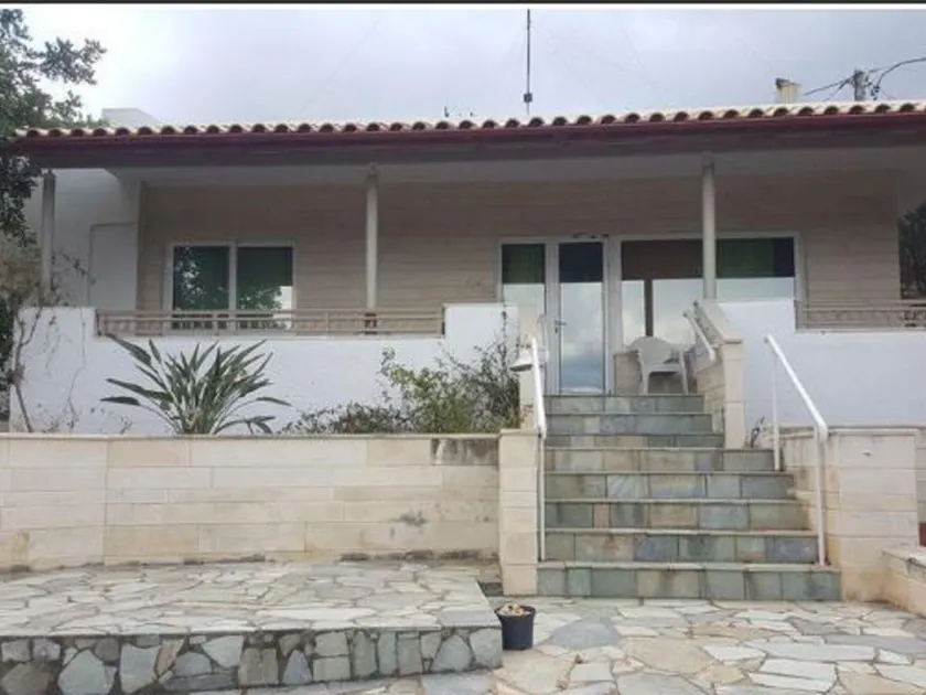 Villa in Hersonissos with Lush Garden - Image 1