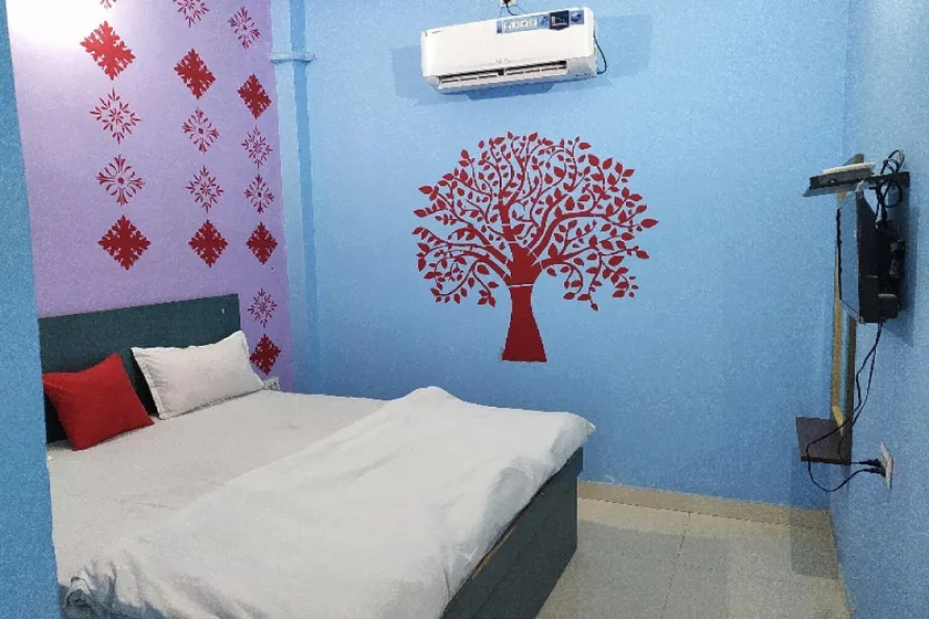 OYO 79725 Hotel Am - Image 1