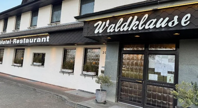 Waldklause Hotel Restaurant - Image 1
