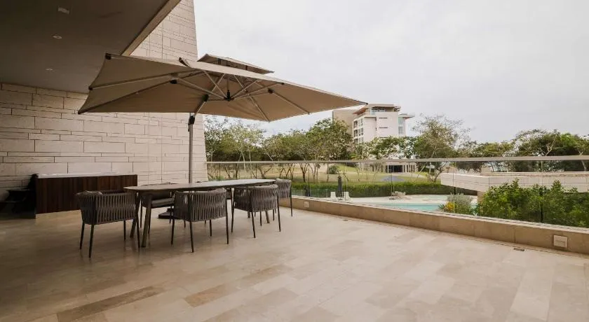 Apex Executive Apartments - Calablanca - Image 1