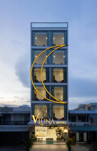 V'Luna Hotel - Managed by THM - Image 1