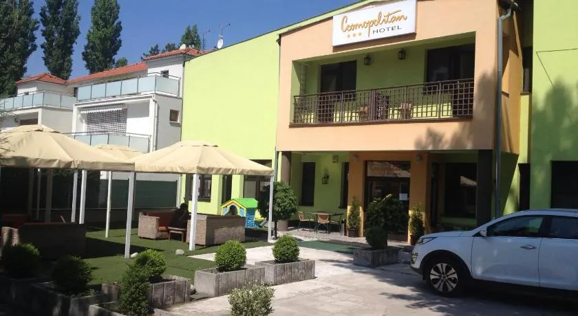 Garni Hotel Cosmopolitan - Image 1