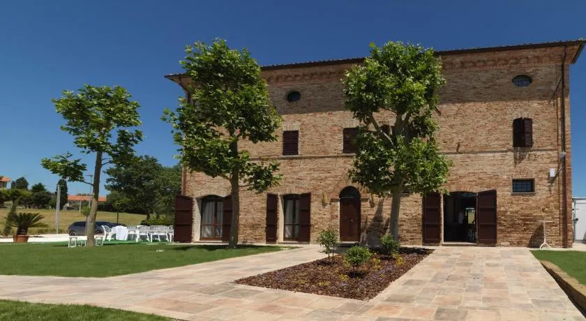 villa Resort Tre Castelli - Image 1