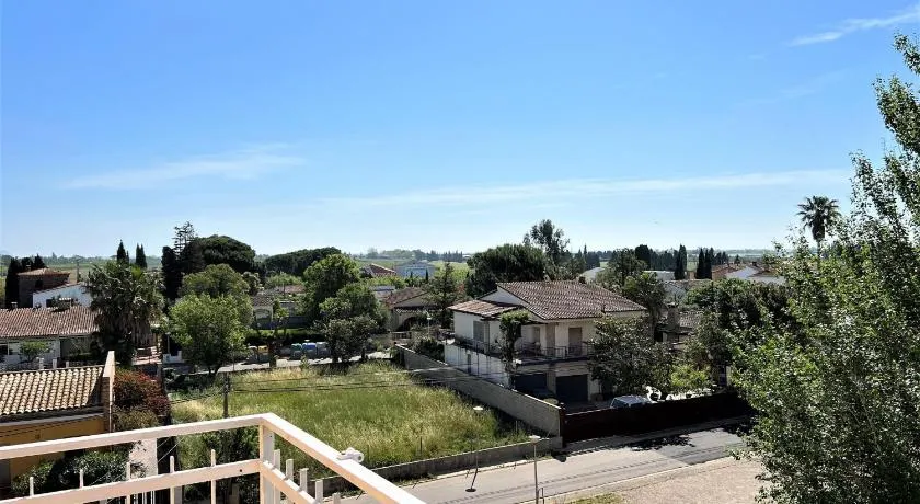 Wohnung Sant Pere Pescador - Pool & Wifi, Terrasse Feldaussicht - Image 1