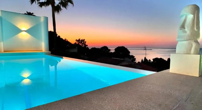 Atalaya Boutique - Image 1