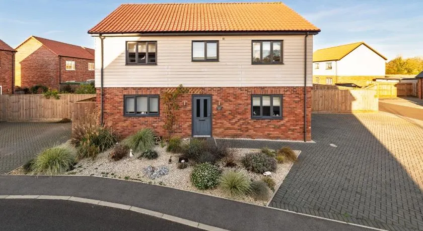 Sandpiper House 4 - Image 1