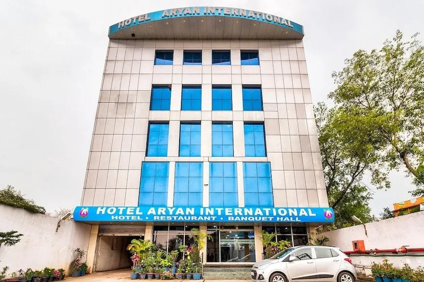 HOTEL ARYAN INTERNATIONAL - Image 1