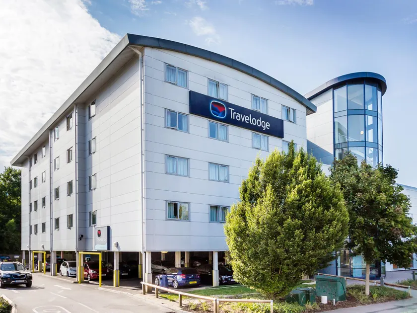 Travelodge Guildford - Image 1
