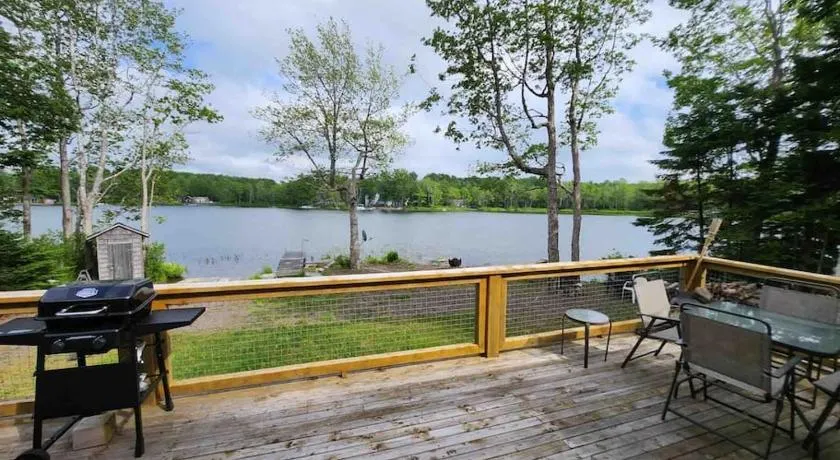 CAIA Lakeside Retreat - Sunken Lake - Image 1
