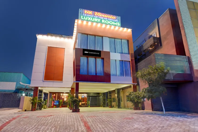 Townhouse NK Vivanta Luxury Rooms - Image 1