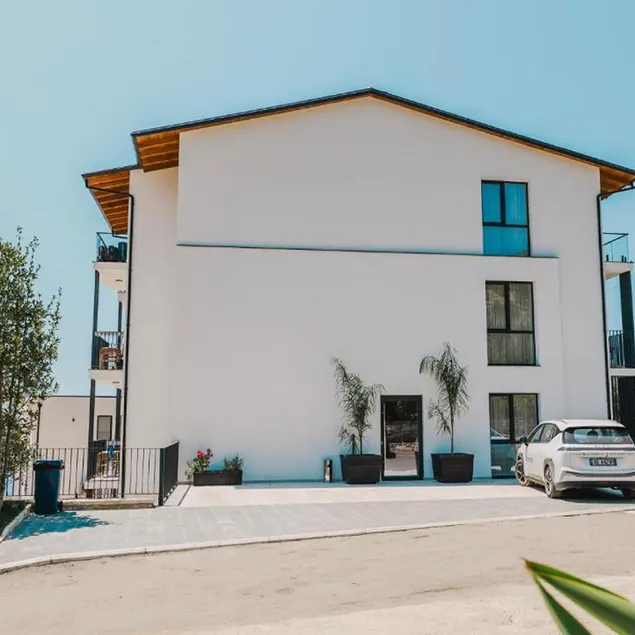 Promar Villas & Apartments - Image 1
