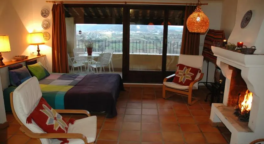 Loft con chimenea y terraza con vistas - Cal Caterino - Image 1