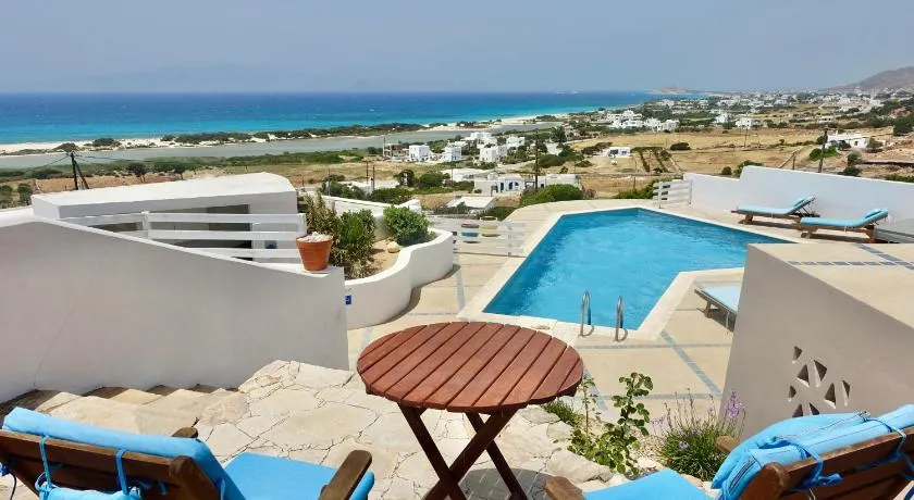 Villa Kamari - Image 1