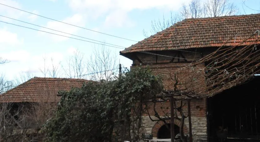 Domaćinstvo Ukusno Marković - Image 1