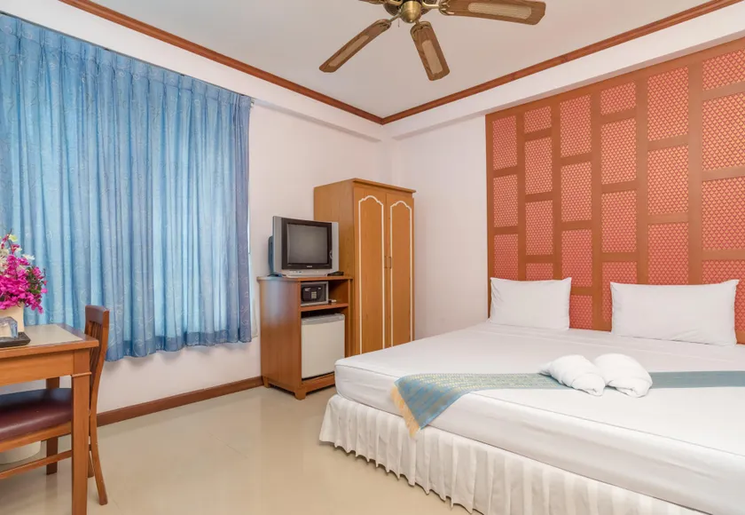 New Siam III Guest House - Image 1