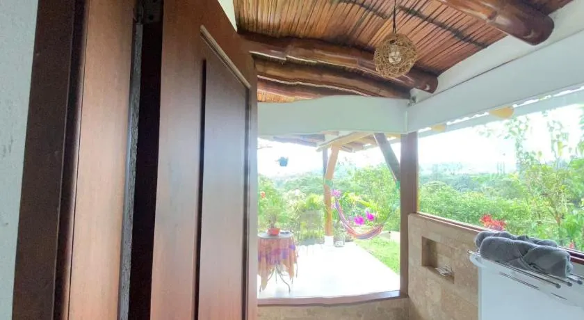 Ecolodge de Bambú en el Bosque Nublado ShantihOMe - Image 1
