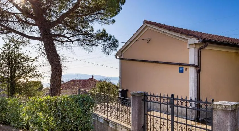 Apartment Carmen - Image 1