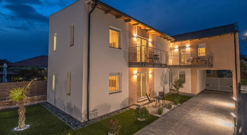 Melomi Apartman - Image 1