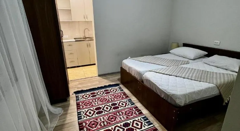 Guest House Leon - Image 1