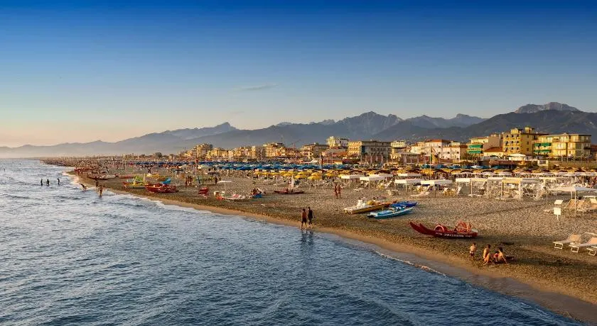A Due Passi Dal Mare - Image 1
