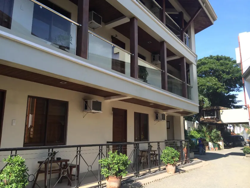 La Esperanza Hotel - Image 1