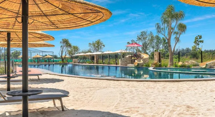 Lagoon Aparthotel - Image 1