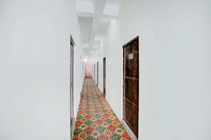 Hotel O Royal Guest House - Image 1