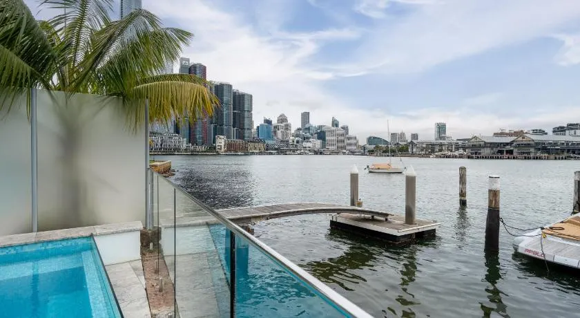 Atemberaubendes Haus am Wasser mit herrlichem Blick auf Darling Harbour - Image 1