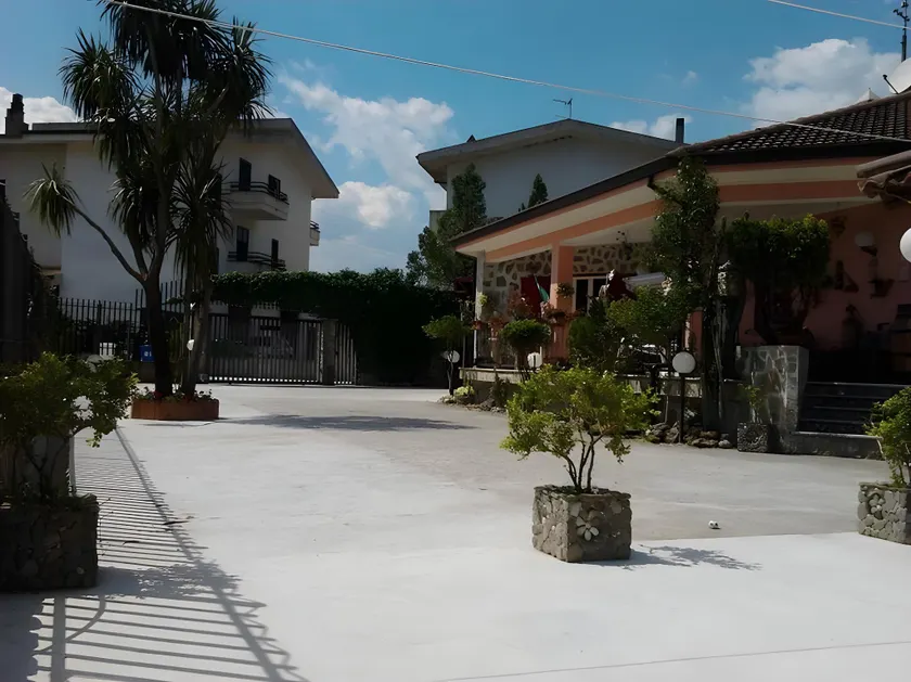 Il Laghetto - Image 1