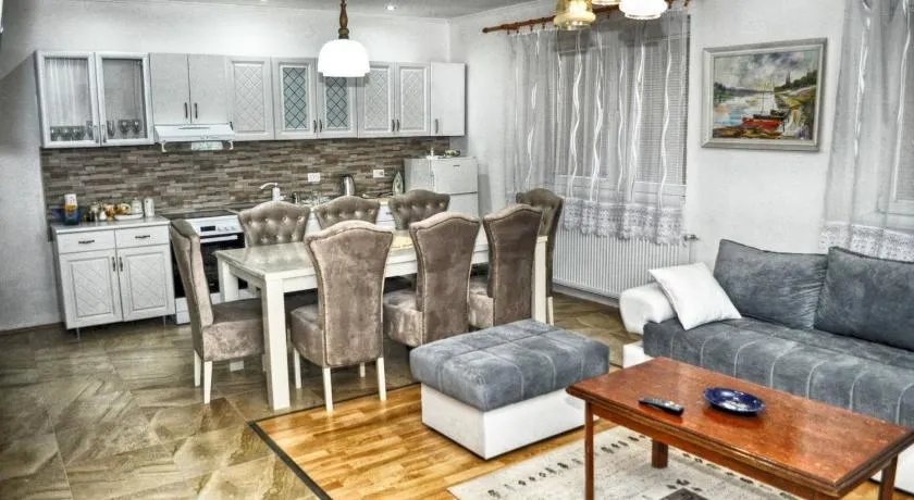 Zlatna Vila - Image 1