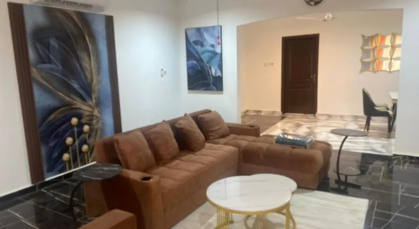 GYAASE EXECUTIVE APARTMENTs - Image 1