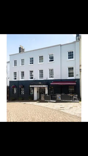 The Beaufort Hotel - Image 1