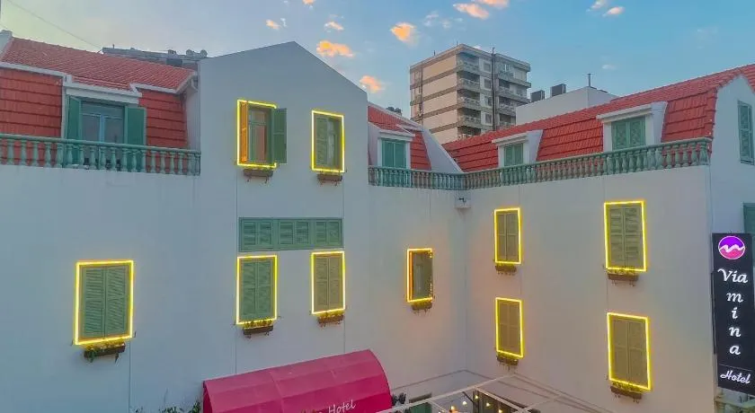 Via Mina Hotel - Image 1