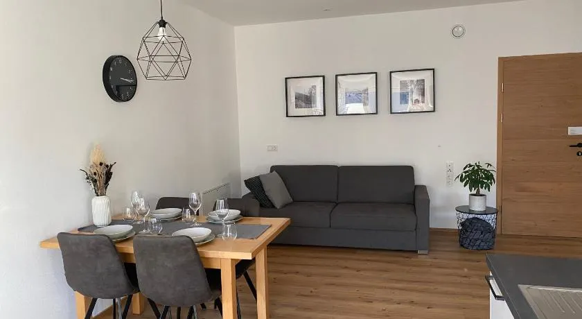 Apart Mark, Stanz bei Landeck - Moderne Wohnung in sonniger Lage - Image 1