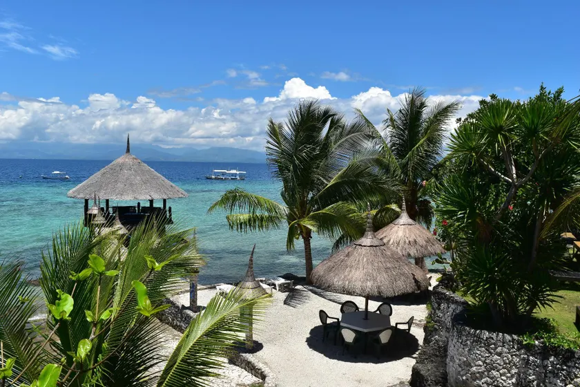 Dolphin House Resort Moalboal - Image 1