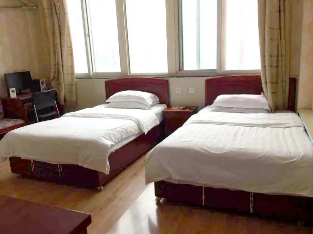 Century Hotel - Image 1