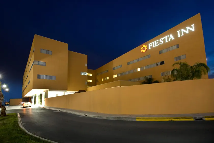 Altavista Hotel - Image 1