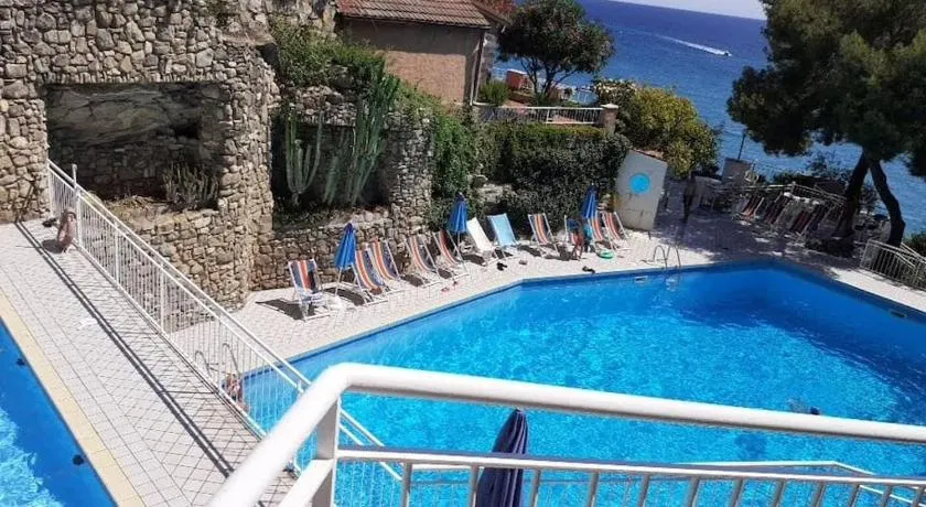 La casetta in Canadà, appartamento sul mare con piscina - Image 1