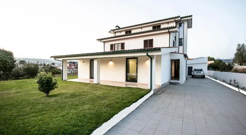 Viana do Castelo Home - Image 1