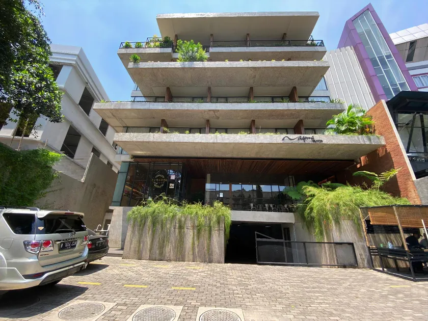 Nagomi Suites & Hotel - Image 1