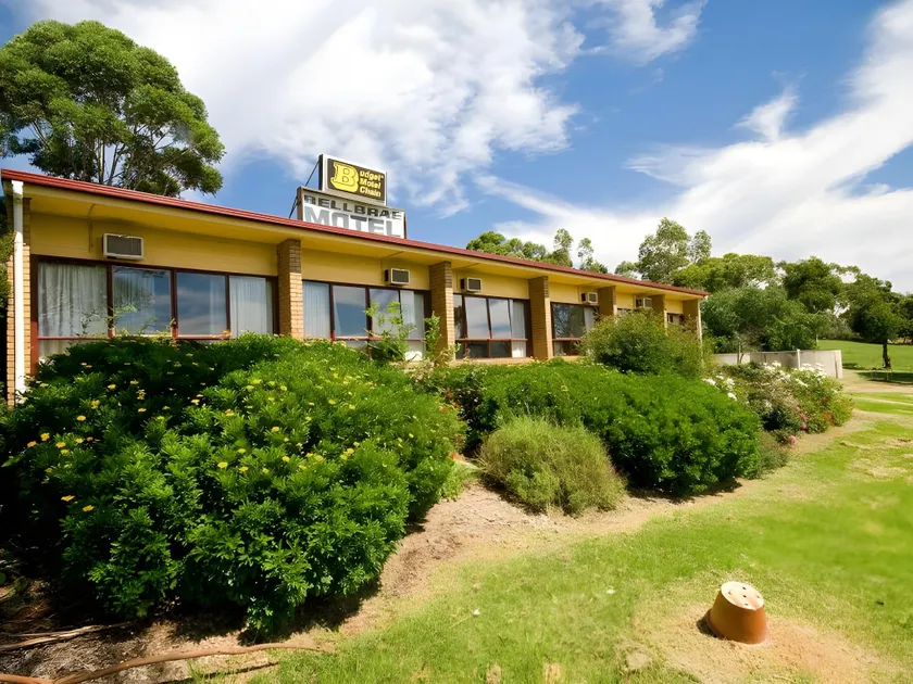Bellbrae Motel - Image 1