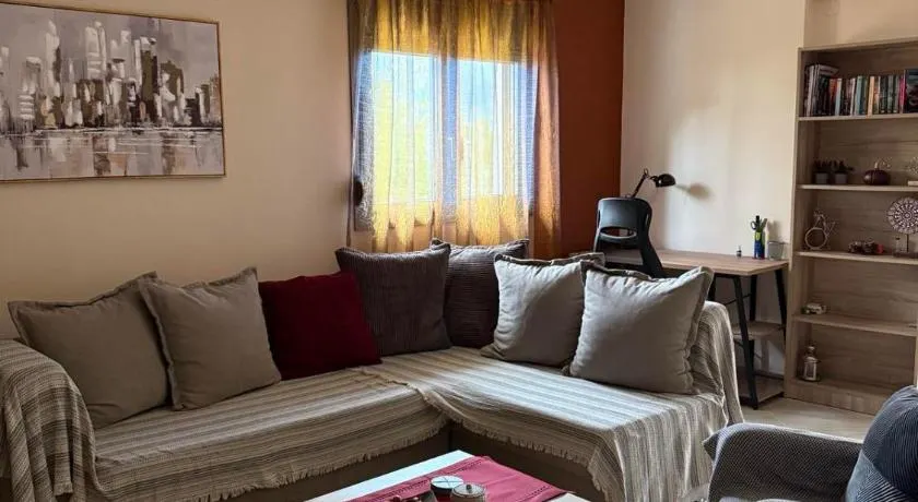 Papi's Cozy Apartment - Image 1