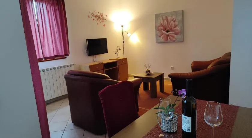 Family Apartments Suzi - Image 1