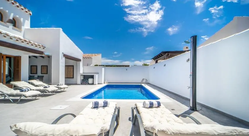 El Valle Golf Resort- Private Pool- Bbq- Parking - Image 1