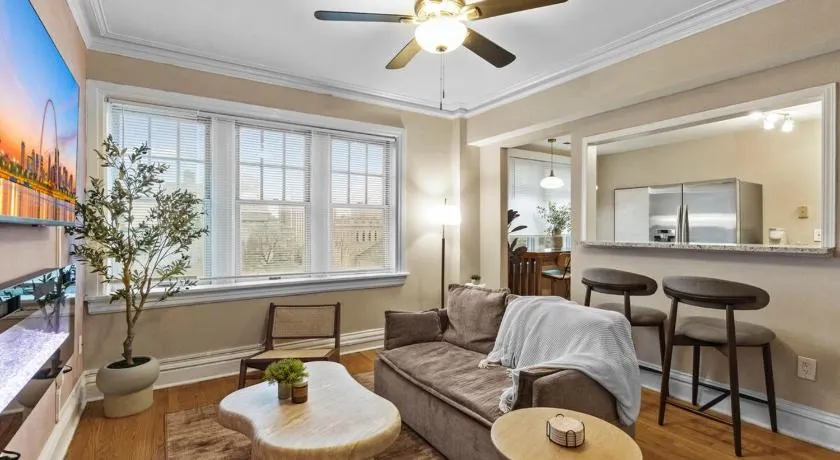 McPherson Muse - Designer 1BR in Central West End - Image 1